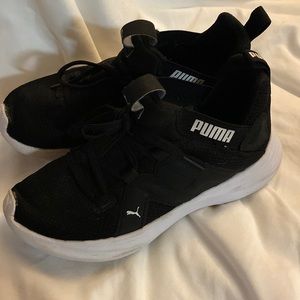Black and white puma kids